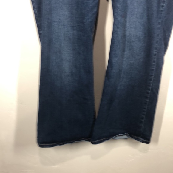 Lane Bryant mid-rise bootcut jeans size 24P - Picture 3 of 10